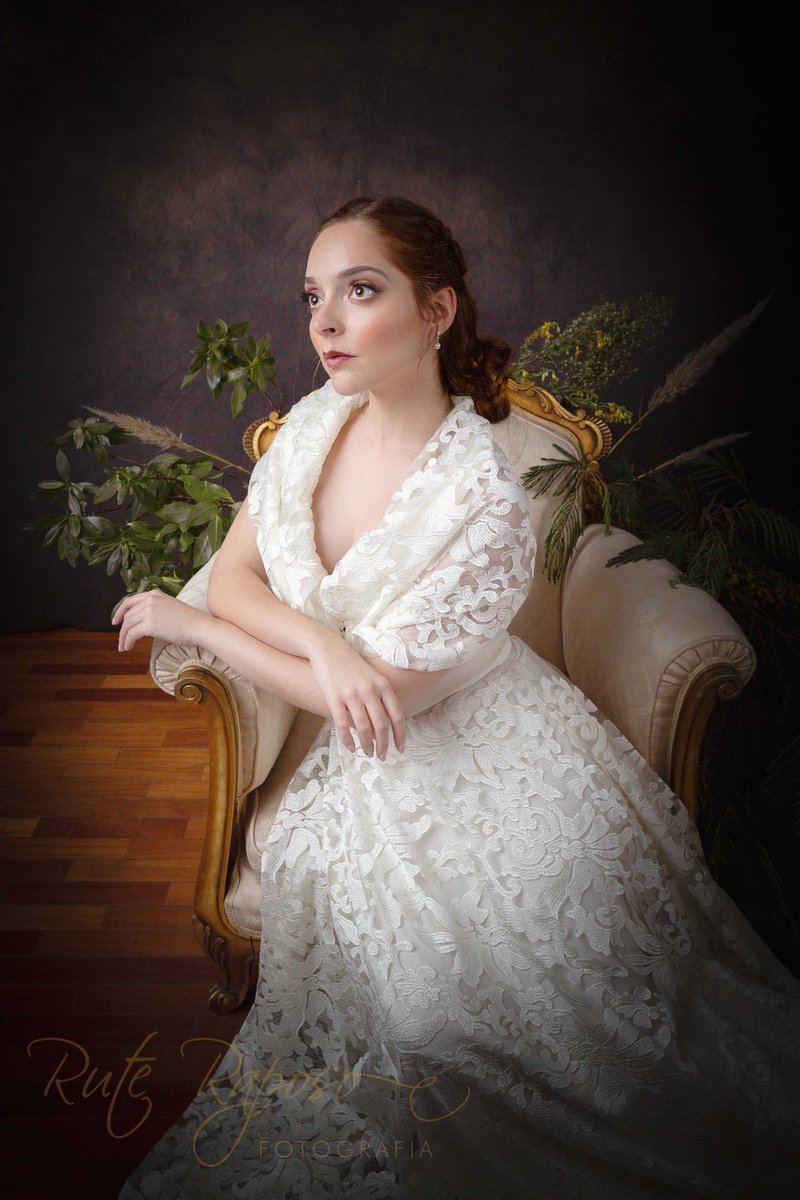diana_therose's tweet photo. For bridal dress designer #QueenHouseNoivas
#Model: #DianaRosa
#Photography: #RuteRaposo
Makeup and hair: #DéboraMakeupandHair
#QueenHouse #modeling #photoshoot #bride #bridal #bridaldress #bridalmodel #bridalstore #noiva #queenhouse #elegance #beauty #beautiful #classy https://t.co/muHwIz0Xqw