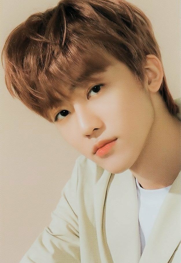 pasdejaem's tweet photo. -` nomin ballet au ⋆ adagio ´-

in which jeno commits the mistake of saying ballet is easy in front of his new housemate, who dares him to take ballet classes.

jeno thinks he'll do fine, until he meets na jaemin.

together they'll realize each action has its echo in the heart. https://t.co/fKVCvbSOv9