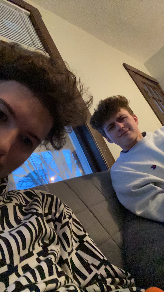 TreyLazlo's tweet image. 