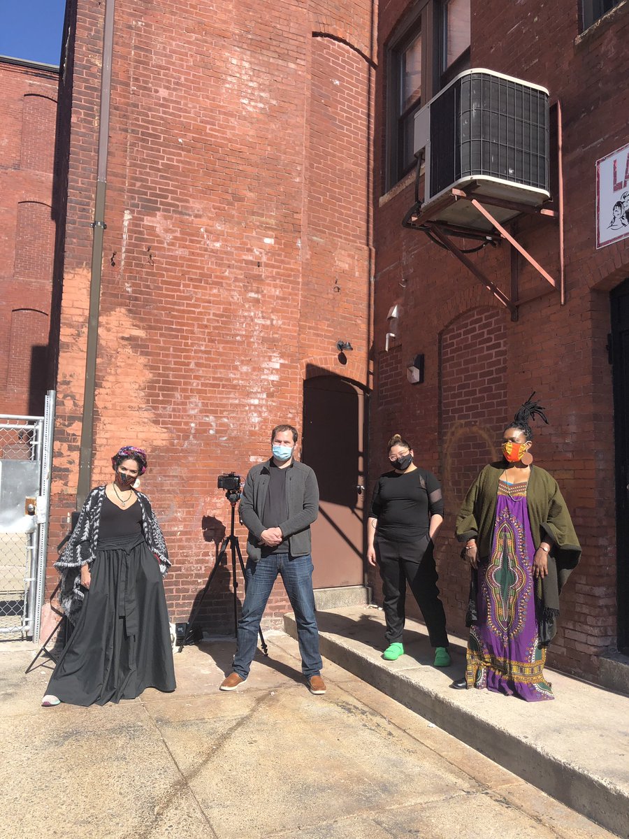 soulfulafro's tweet photo. Check out the amazing people we get to create with for film and behind the scenes. Filmed in Eggleston Square with @iamlagringaloca in collaboration with #TheLoopLab and our photographer Carven. #TheHairStoryProject @AnaMasacote @museumofscience @bostonfdn https://t.co/8hNx7GhDI5