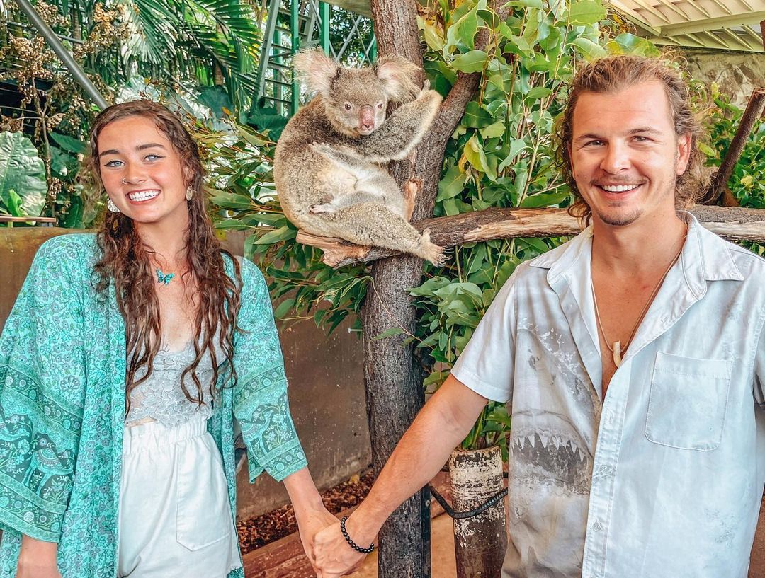 A date with a difference 🐨🥰 Shania and Wyatt entered our Koala enclosure with our keeper and met our adorable Koala joey Lulu and her Mum Nellie. 🐨🐨 

YOU can do this to on our Exclusive Koala Experience!

cairnszoom.com.au/exclusive-cair…

<a href="/CairnsGBR/">Cairns & Great Barrier Reef</a> <a href="/Queensland/">Queensland Australia</a> #exploretnq #cairns