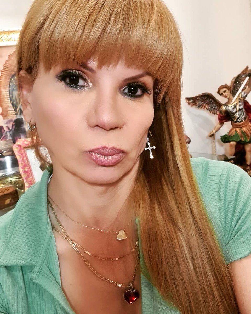 mhonividente's tweet photo. Les deseo una tarde de #Lunes llena de abundacia y prosperidad #Mhoni #22deMarzo https://t.co/njXkYMm8aN