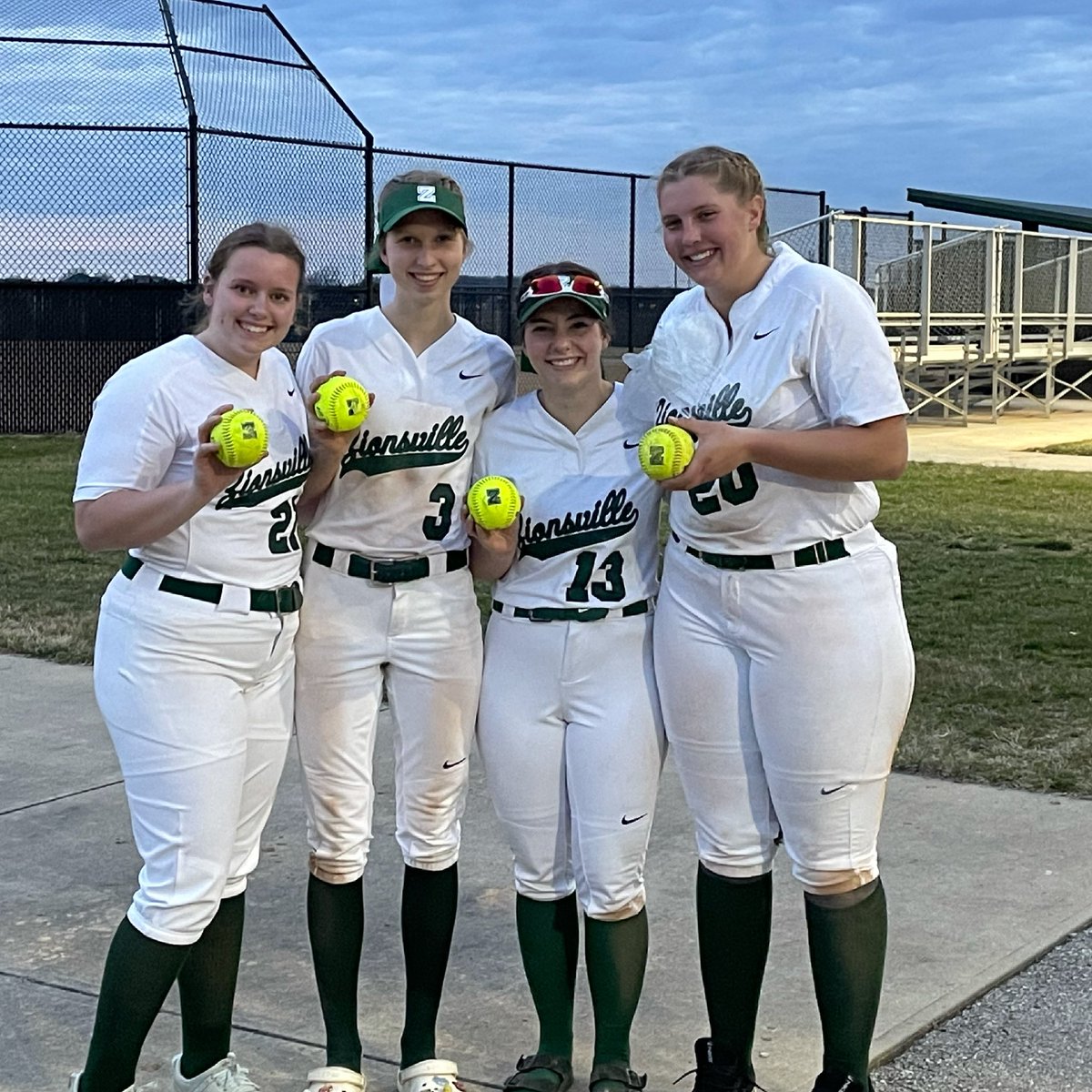 CallieRhein10's tweet photo. First game. Two sophomores. Two senior. Four dingers. One major dub. LETS GOOOOO!!!!! @ZCHSSoftball @ZCSeagles https://t.co/kGgbgZgIGE