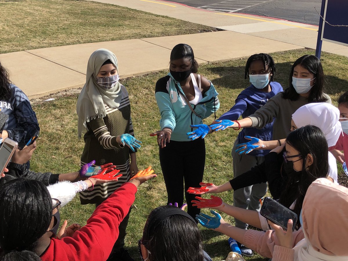 WAHSGlobalMinds's tweet photo. Spirit Week at WAHS with Global Minds! #multilingual129
#globalminds https://t.co/or8Rl2NNUp
