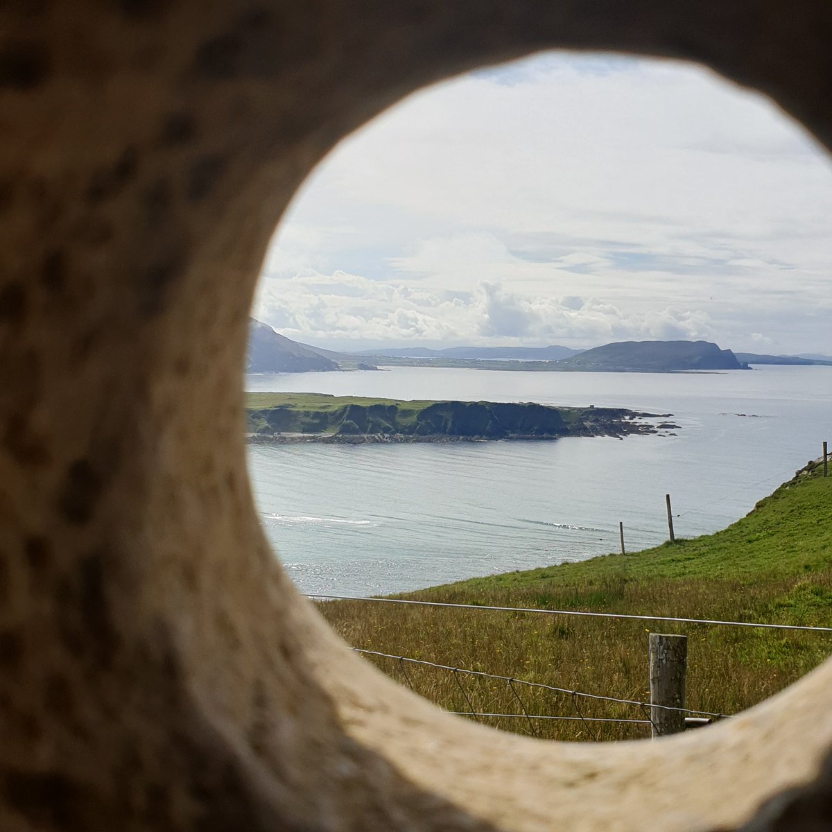 DervlaGolden's tweet photo. #StayinMayo #weneedtosmellthesea @MsMichelleRyan @ailieirv @RiverLodge_Cong @LadysButtery @gibbonshelen https://t.co/caQokinAAn