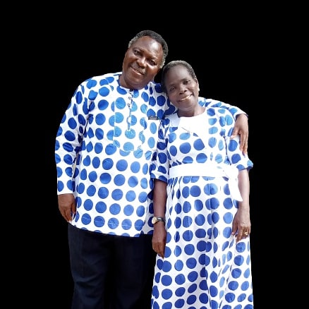 omu_ruth's tweet photo. Yesterday was all for you Papa &amp; Mama. You're blessed and lifted. This New Year shall bring forth bigger testimonies. Happy Birth anniversary to you Mum and Dad.

#March21stBabies
#SoulMates
#BirthdayMates
#PerfectMatchForTheMonthOfMarch https://t.co/FSvr7mTfcK