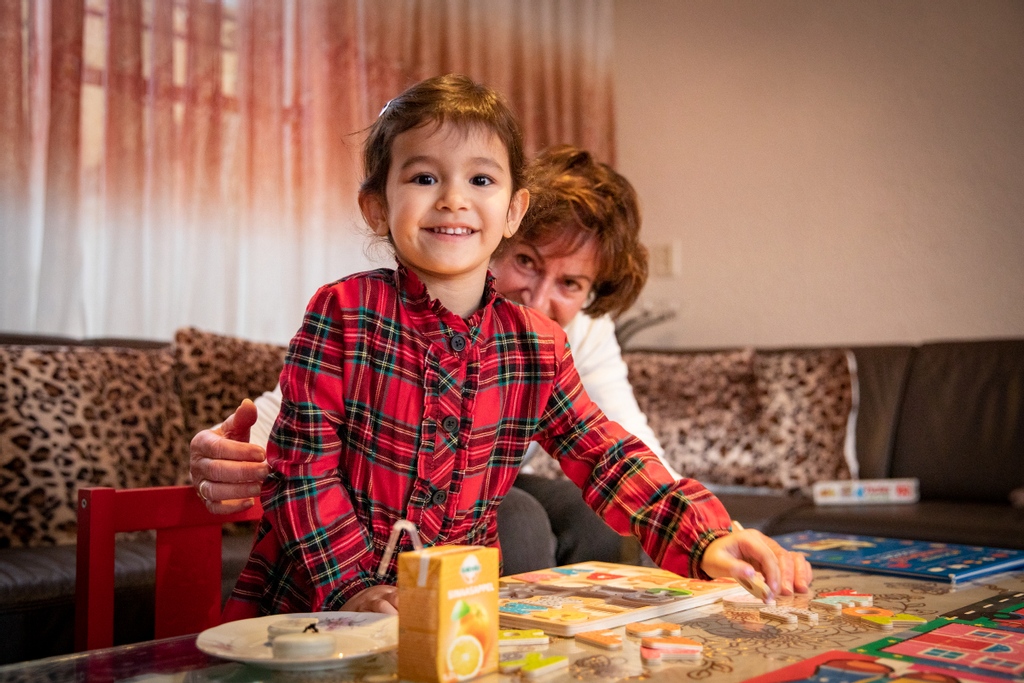 “Taal zit in alles. Dus alles kan, en niets moet van mij. Als het voor het kindje fijn en leuk is, is het goed. " vertelt een kindertaalcoach.
Ook vrijwilliger Kindertaalcoach worden in #winterswijk of #aalten? 

yunio.nl/over-yunio/vac… 
De voorbereidende cursus start op 6 april