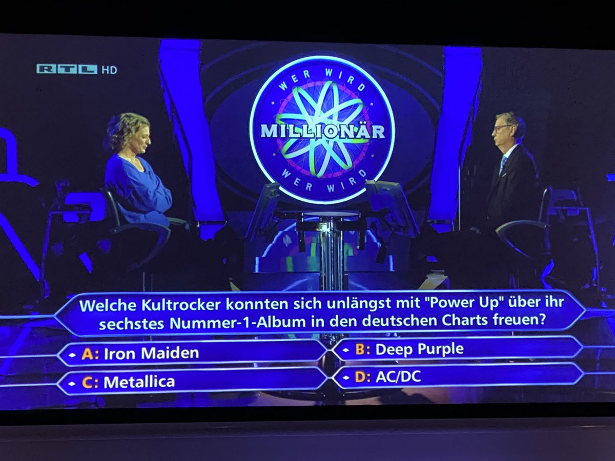 Easy peasy die Frage, wenn man nen zweijährigen AC/DC-Fan zu Hause hat.😂
