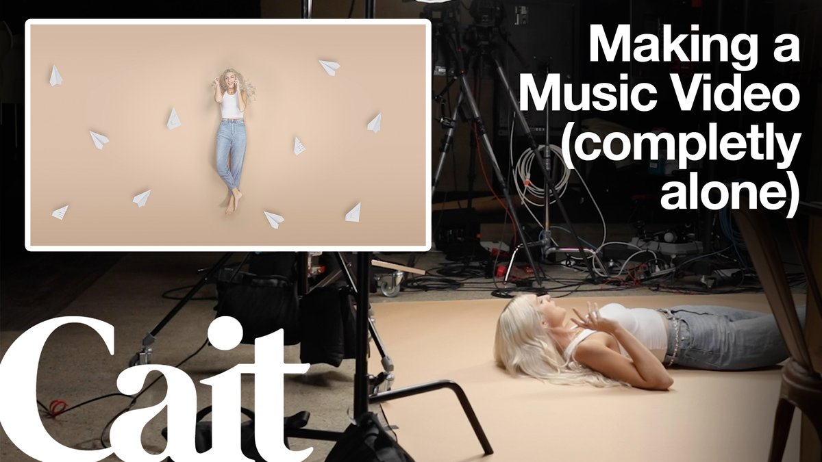 How I made the #musicvideo for "Forgetful" (completely alone), behind-the-scenes video out on <a href="/YouTube/">YouTube</a> 

☞ youtube.com/watch?v=xvHFzF…

#newmusic #IndependentArtist #NFTartist #NFTCommunity