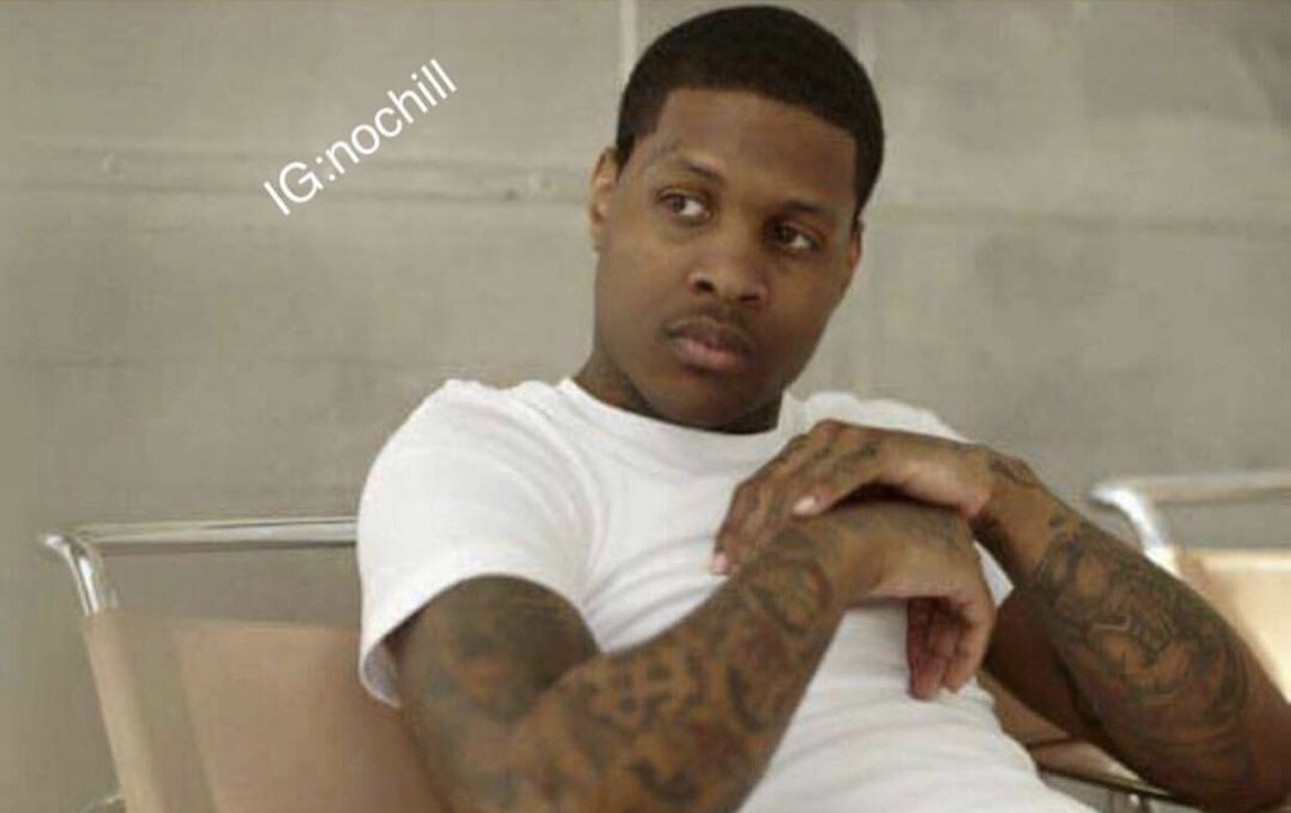 muggin4mark's tweet photo. When a nigga/bitch say bae she just a friend chill out u the only one I want 😒🤦🏾‍♀️ https://t.co/6Carj6QaY5