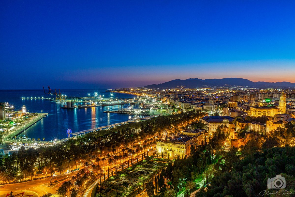 Preciosa 😍 postal de #Málaga
Foto @ZappaplayZappa 
#malagaconacento #CostadelSol