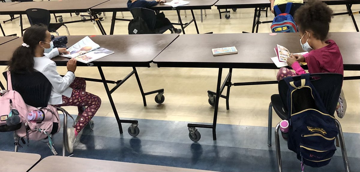 MirelesLibrary's tweet image. Waiting on daycare pickup is a perfect time to get your 21! #NorthsideReads21in2021 @NISDMireles