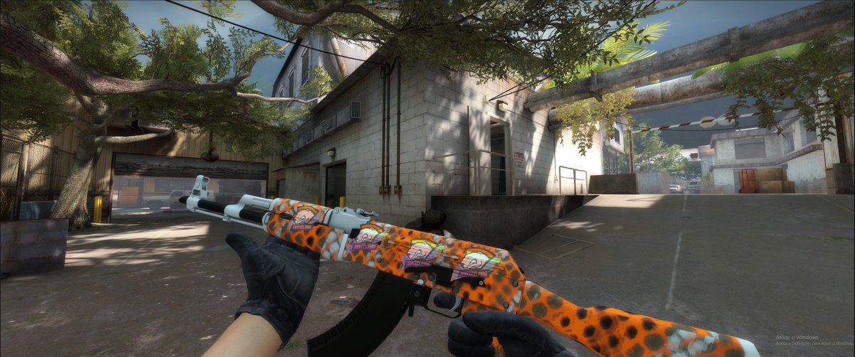 MVPHAS_csgo's tweet photo. Crafted this 2 skins:

AK-47 | Safety Net #1 lowest float 0.000007 4x https://t.co/16xpxQvQ3N katowice 2015. 540$ 💸

AK-47 | Safety Net #1highest float 0.599992 4x https://t.co/16xpxQvQ3N RMR 2020 gold. 152$ 💸

Really love this crafts they look insane ingame

What do u think?🙂 https://t.co/x18ywFvjaZ