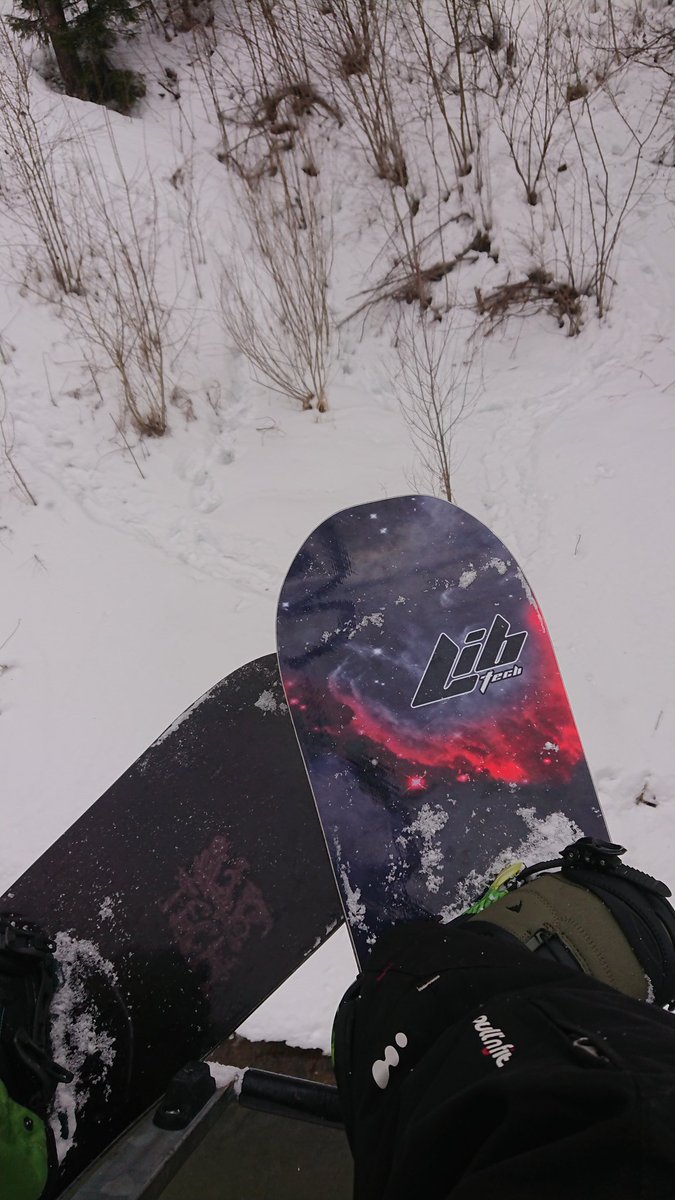 Fox_Lightning's tweet image. It&apos;s all ride #libtechnologies #snowboarding