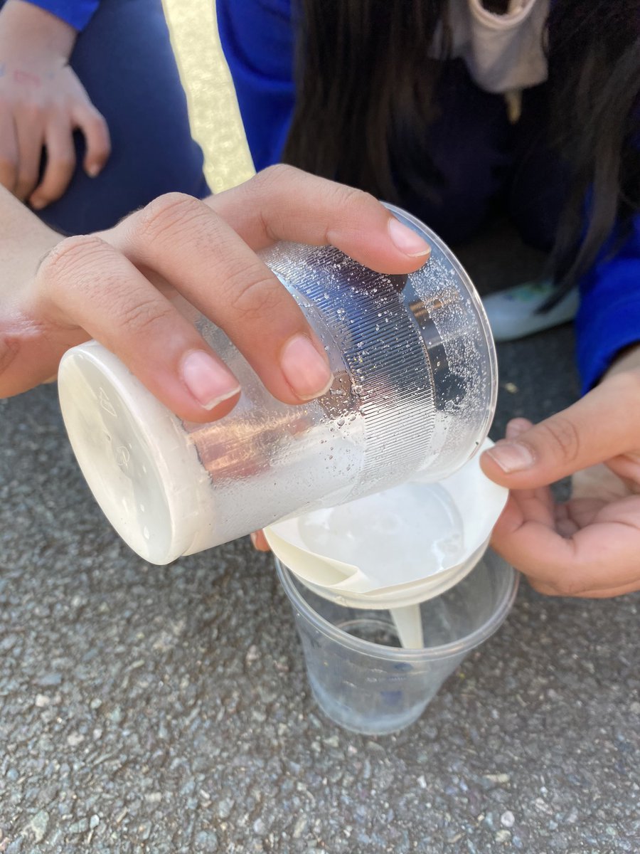 misshbrian's tweet photo. Today Year 5 explored reversible and irreversible changes by investigating the chemical reaction that occurs when mixing bicarbonate of soda and vinegar. @WexhamPS #enquiry #science #learningoutdoors https://t.co/tAFb9yf1YG