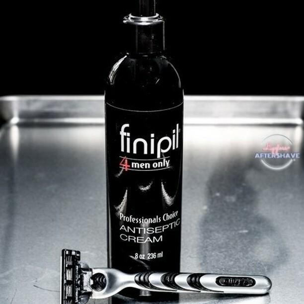 GlossAndShave's tweet photo. Sharp blade, smooth skin, cool finish.  One of @barryeichner favorite male grooming supplies is the finipil 4 men only from @nufreefinipil.  Destroys 99.999% of bacteria and does NOT clog pores like so many other greasy antiseptics, it actually cleans wh… https://t.co/kTHdF1qWpq https://t.co/sL1TEvmEMU