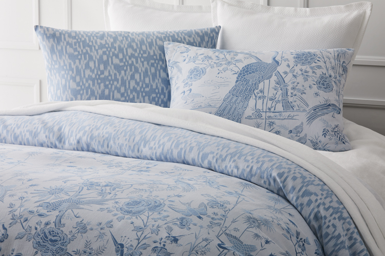 GlucksteinHome's tweet photo. A closer look at the gorgeous woven cotton pattern of our new Juliette bedding made in Portugal and available now @hudsonsbay: https://t.co/iAgkSLi33J
#wovenbedding #newbedding #bluebedding #hbhome #hudsonsbay https://t.co/CcKvMDOl9H