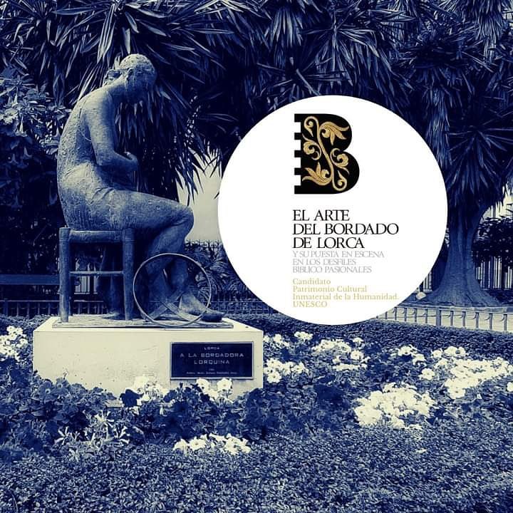 Imposible entender "El arte del Bordado de Lorca y su puesta en escena en los Desfiles Bíblico-Pasionales" sin la labor de la bordadora, artistas de la seda y el oro que plasman sobre tela las pinceladas de directoras y directores artísticos

🔗 bordadosdelorca.org/el-bordado/La-…