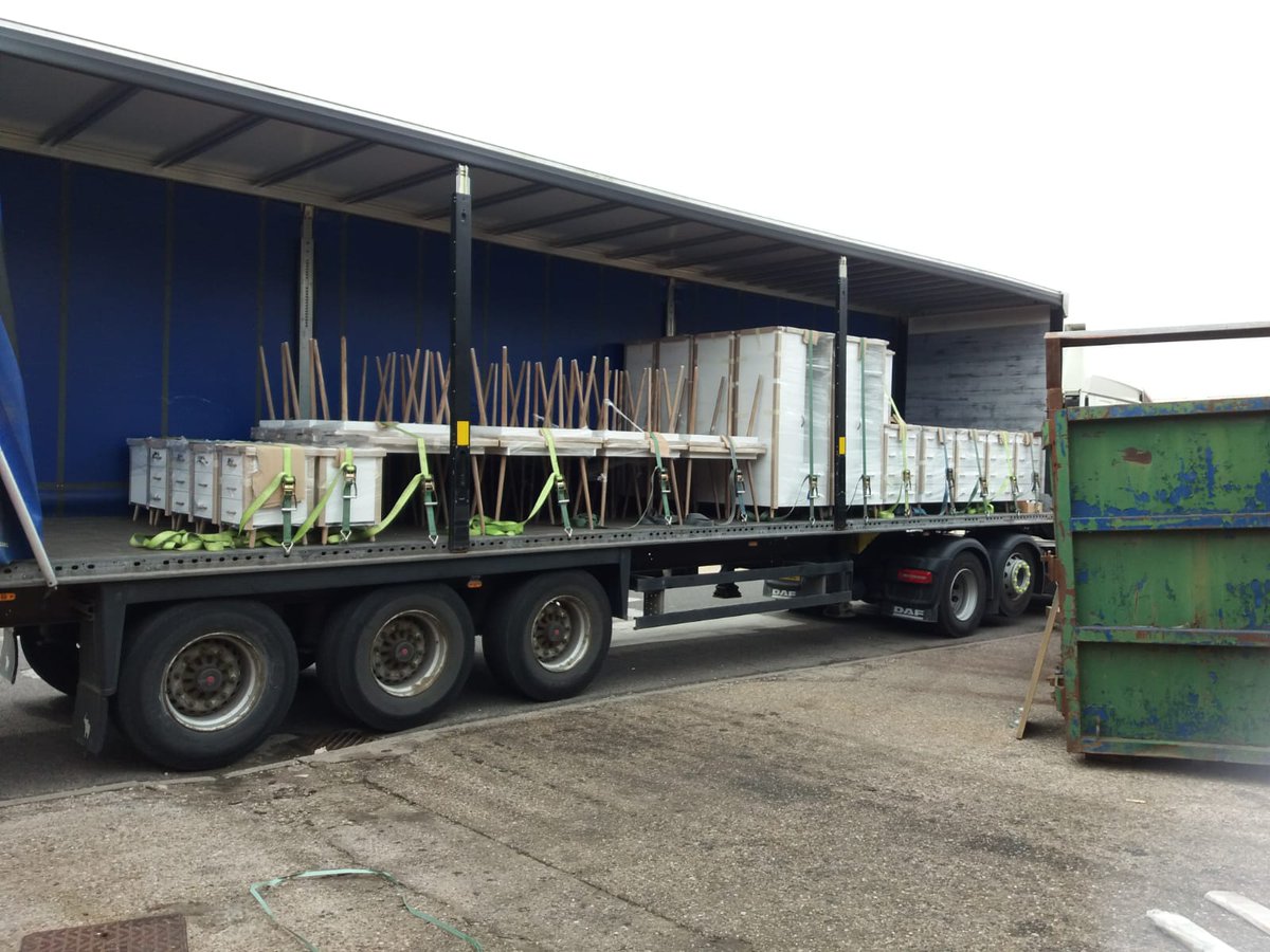 Billogistics's tweet photo. #WorcestershireHour it doesnt matter what the load is, we can handle whatever you need to move. Here's an example of a load we delivered to Maida Vale previously, not a single issue &amp; one very happy customer. Just give us a call on 01384429590 or email info@billogistics.com  🚛🚚 https://t.co/255CZimX5R