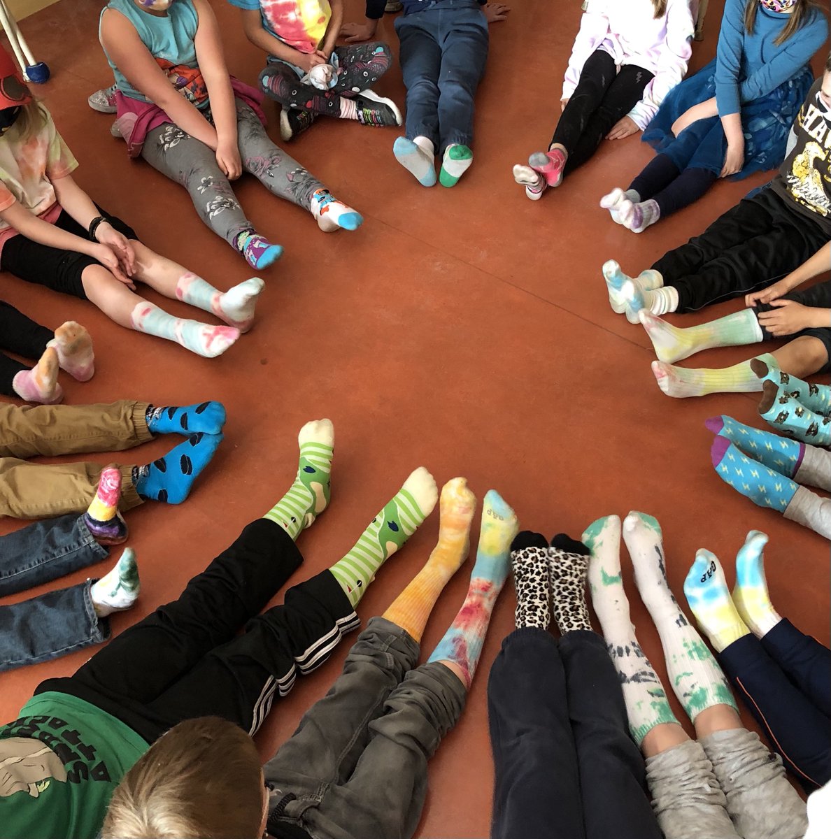 tuscany_cbe's tweet image. Ss participated in Unique Sock Day to celebrate how unique each one of us is.  Using the Circle of Courage we show belonging, respect for differences and celebrate each individual's strengths and gifts that make us ALL unique. #WDSD #WeAreAllUnique #WeAreCBE