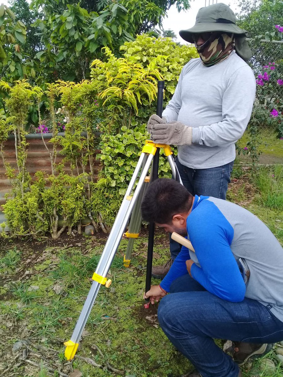 AgriculturaEc's tweet photo. LOS RÍOS | La Subsecretaría de Irrigación Parcelaria Tecnificada #SIPT y el Proyecto #PIT del #MAG trabajan en la elaboración de estudios de pre factibilidad para la implementación de tecnificación de riego subfoliar en el subproyecto Quinsaloma. https://t.co/PGfGCmofDV