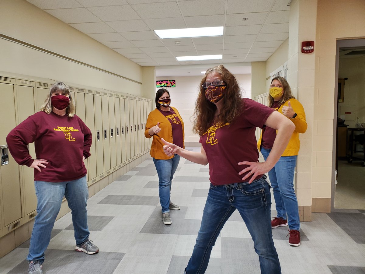 ForestLakeMS's tweet photo. 7th Grade Tangerine teachers are so excited to welcome back all our students to in-person learning!  Their positive energy has been missed! @FLASchools831 https://t.co/SXCKSCTFXZ