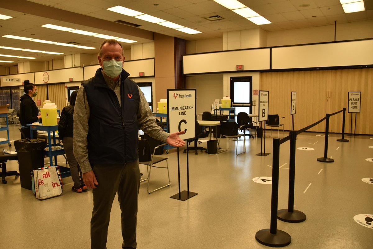 DeltaBCCouncil's tweet photo. Very pleased we have a COVID-19 Immunization centre located at the North Delta Recreation Centre to serve our #NorthDelta community. Seniors can book online at https://t.co/AhyKQBxB7q or call 1-855-755-2455. #DeltaBC https://t.co/z6WTkIjb3c
