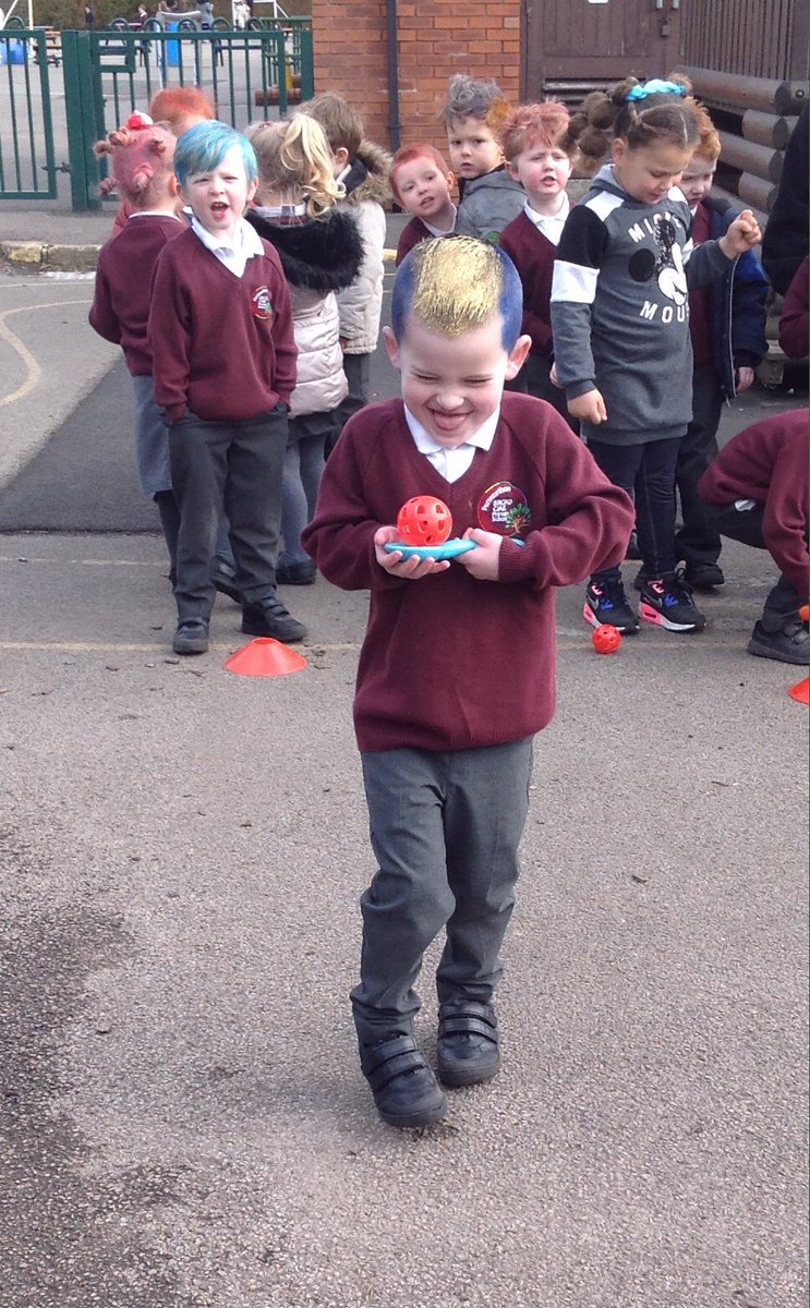 Rec_BroadOak's tweet photo. Our 'red nose races' were great fun on Friday - the children enjoyed 'red nose football', 'balancing' and a 'red nose and spoon' event! 🔴😀 https://t.co/DWRALMXPnZ