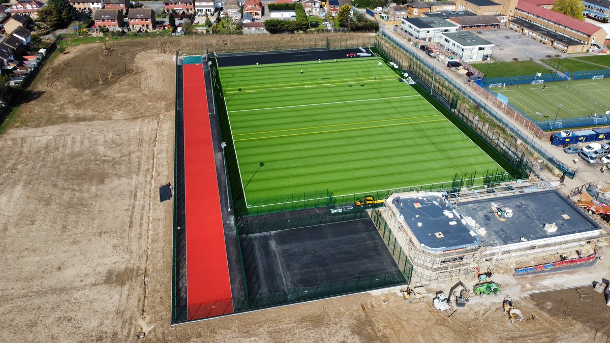 EpsomEwellHigh's tweet photo. Exciting EEHS developments.

The pavilion, main pitch and sprint track are really coming along!

Thanks to @velocitysportuk https://t.co/n93LHjr4hx