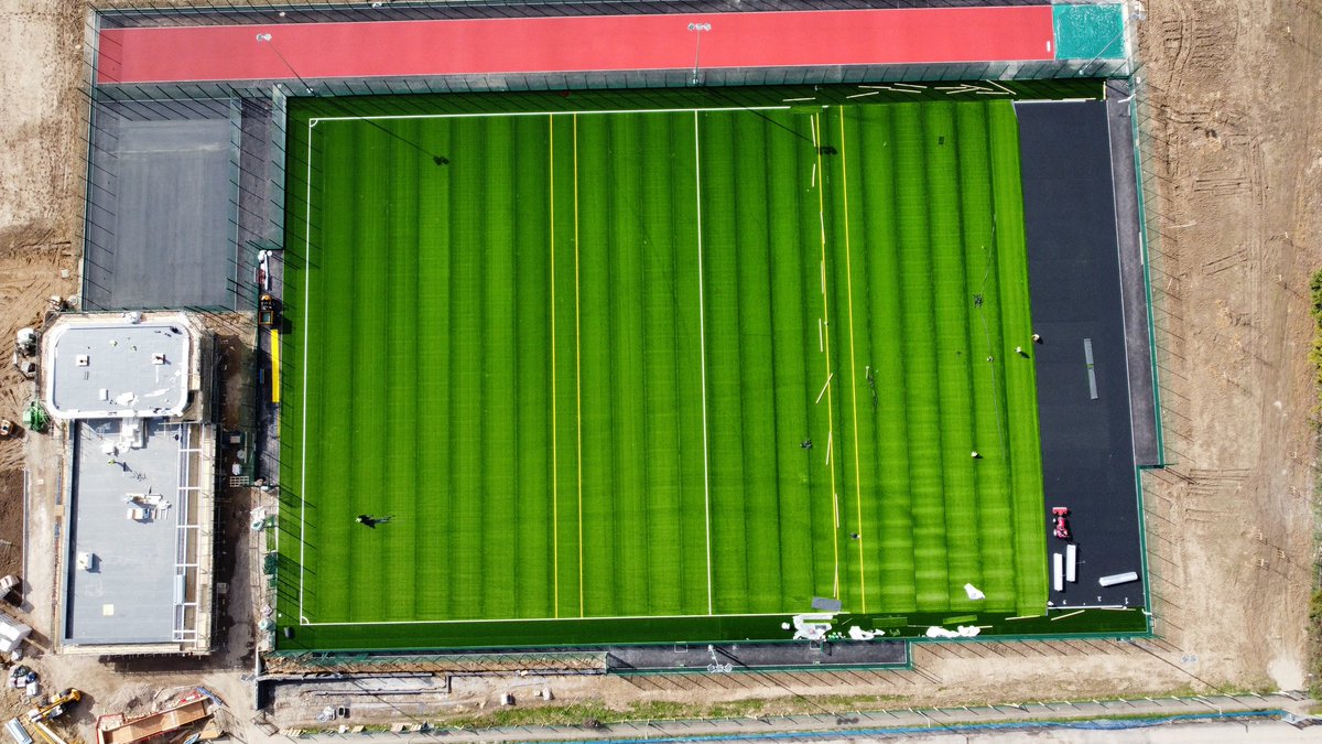 Exciting EEHS developments.

The pavilion, main pitch and sprint track are really coming along!

Thanks to <a href="/velocitysportuk/">Velocity Sports Ltd</a>