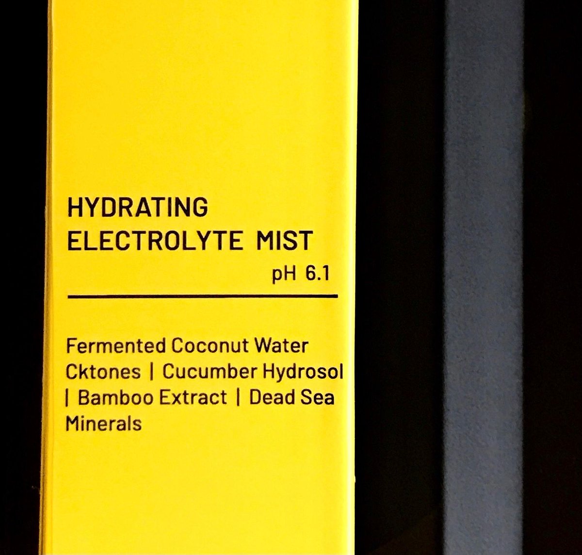 Azaleaskincare's tweet photo. https://t.co/fnpMzbHtNJ

This toner is infused with all natural hydrating ingredients, that deliver a variety of skin quenching minerals, magnesium, silica and electrolytes that induce increased water retention, and  enhance cell energy, and communication. https://t.co/mSxlJp1OsB