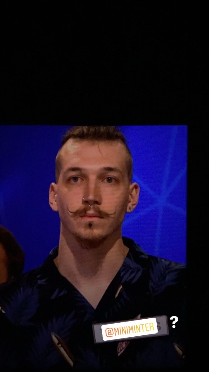 IshadowI147's tweet photo. @miniminter doppelgänger? https://t.co/2iqDQJnL5v