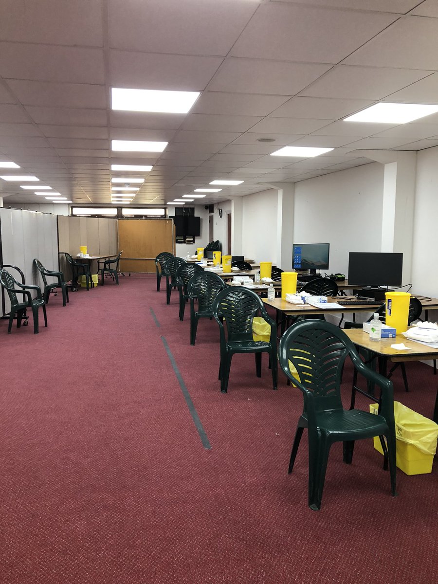 Aine_Hackett's tweet photo. #WandlePCN all set up for our pop up vaccine centre at @FazalMosque mosque tomorrow where we will be #vaccinating 1000 people of the @AhmadiyyaUK Muslim community that worship there #COVID19Vaccine https://t.co/eM86yOauZA