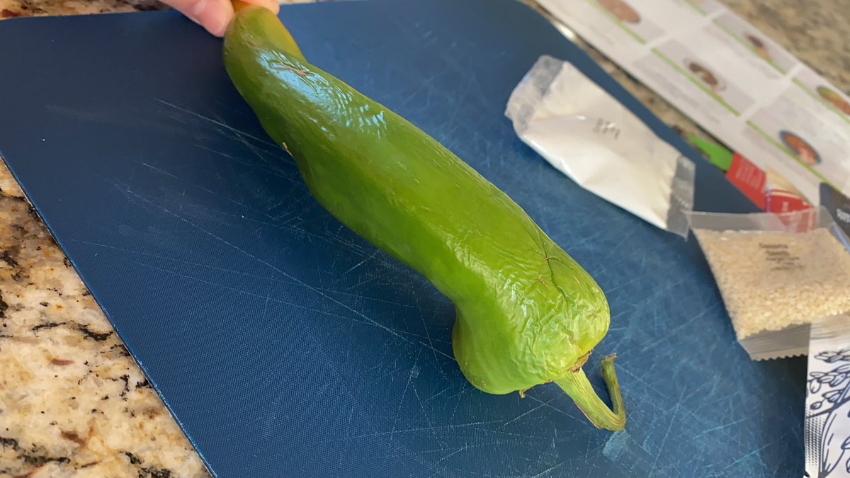 LizzyD143's tweet photo. @HelloFresh what is this?? We got the box two days ago and it’s already squishy and bad https://t.co/cpBGtpdjXO