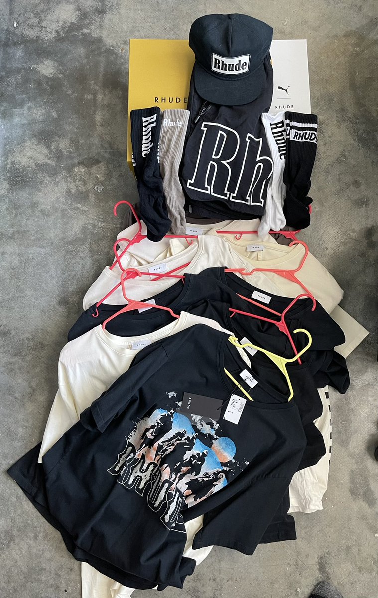 nice_two's tweet photo. Stacked up on RHUDE for the Summer....
I need the cigarette bag, but I cant afford it😩😩 @Rhuigi
#RHUDE #FaveDesigner https://t.co/xUIRmkw3to