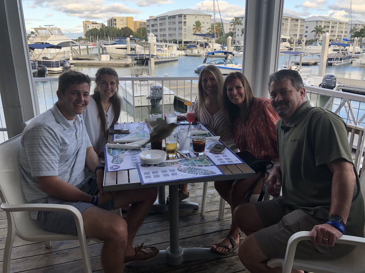 heller_traci's tweet photo. Wish these moments could last forever! https://t.co/orZewpkplc