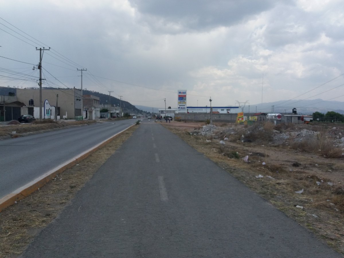 ElDaka22's tweet photo. #GRAcias #Omar #Fayad por poner a mi Disposicion la #patruya HG630A-2 que nos custodió desde #Jaltepec #Tulancingo hasta #napateco y hace base 35 min la misma patrulla nos sigue hasta la entrada a #Sabinos pero antes #Amonesta una #CAmioneta verde...
@omarfayad
@SSPCMexico https://t.co/khITFrVkwz