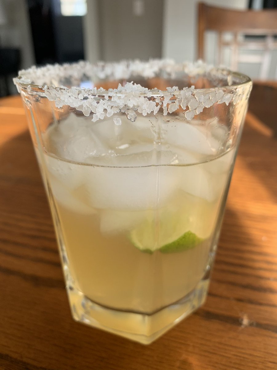 714tracy's tweet photo. #MargaritaMonday should be a thing, right? https://t.co/DiiecpzREJ