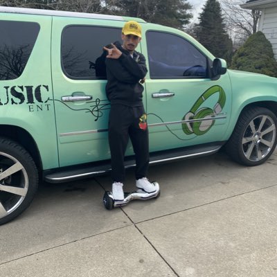 YalKnoMusic's tweet photo. #NewProfilePic https://t.co/8gCReA3D6W