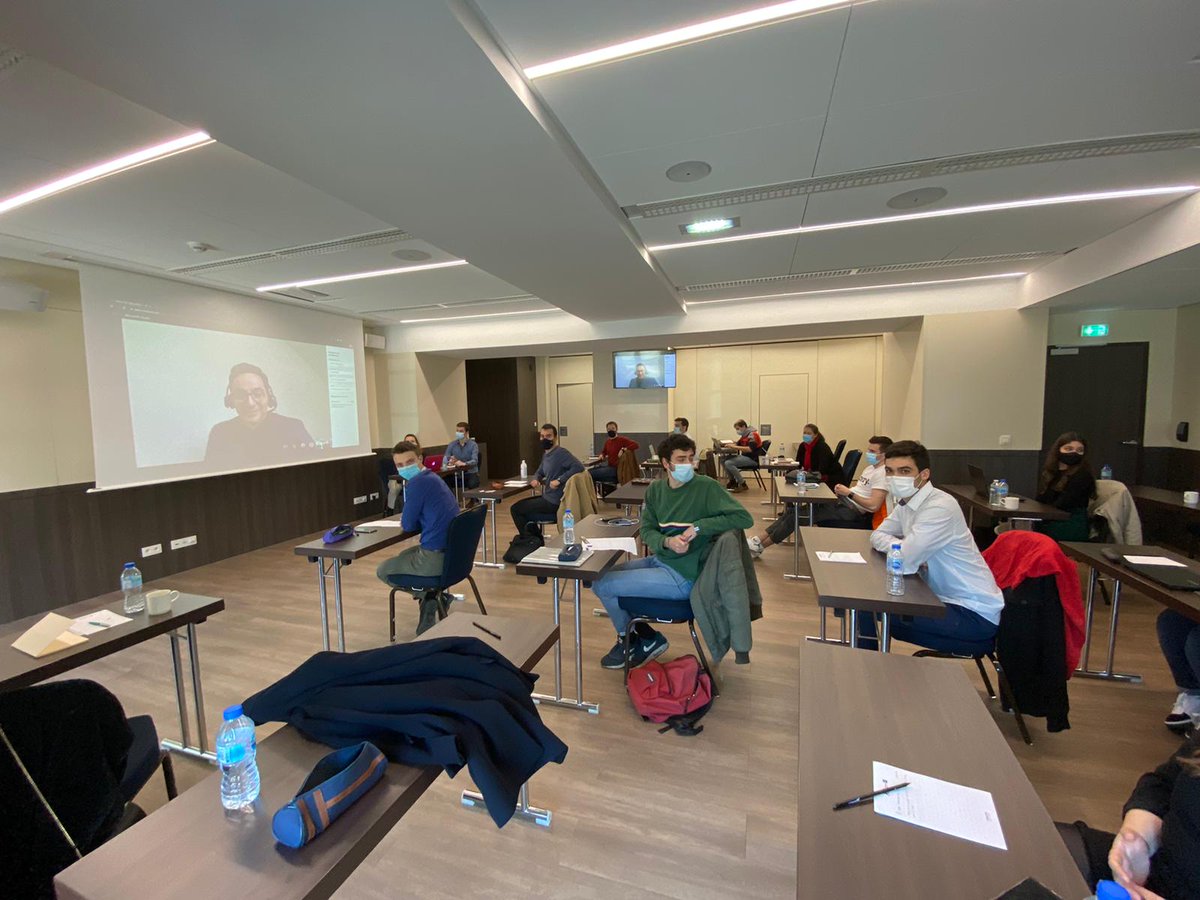 Audencia_MS_MCI's tweet photo. #LEX : Cette après midi, les #MSMCI rencontraient Sergo @mananashvili, ancien étudiant du Mastère, désormais consultant senior en migrations internationales a L'@ICMPD. L'occasion d'échanger sur des thématiques très actuelles ! https://t.co/YAHxBS6jmJ