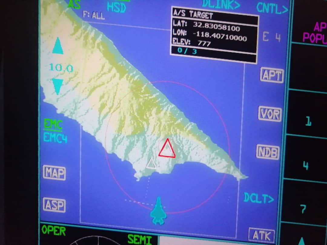 FLOANVirtual's tweet photo. #F35BCombatReady &amp; #P3D &amp; #VRSTacPackCombatSystem ✈⚔ Vuelo de nuestra #NovenaEscuadrillaVirtual 🇪🇸 en #MCASCampPendleton &amp;  #SanClementeIslandRangeComplex (#KNFG #California 🇺🇸), donde nuestros pilotos se adiestran en el vuelo en #IVAOUSA 🇺🇸 con el #F35B https://t.co/zHahx3Zl92