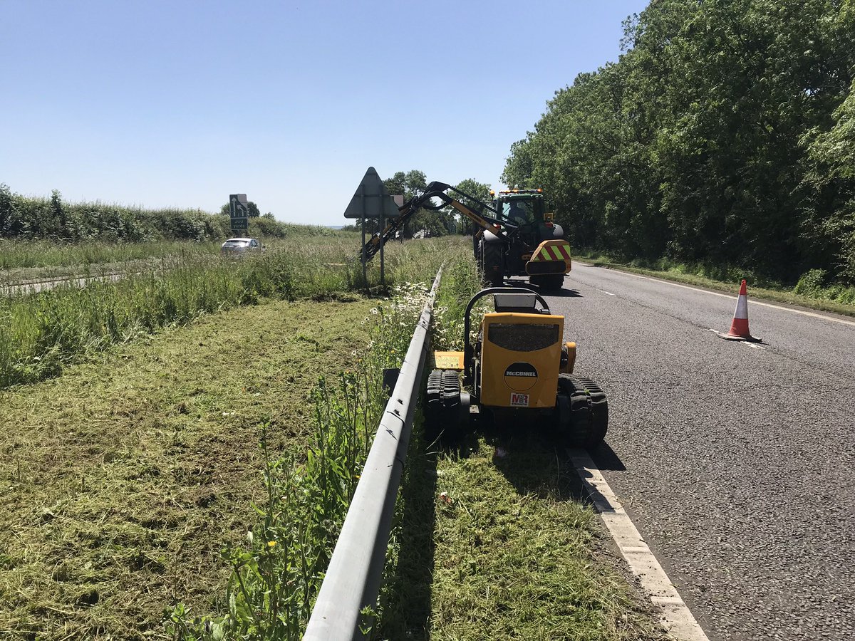 mattredmanag's tweet photo. Using our Robocut flail mower we can offer a safe method of cutting slopes, such as reservoir banks.  

We can also use it for site clearances,  difficult to access areas, or general cutting work requiring a smaller machine. 

East anglia and midlands areas covered. https://t.co/R95cHoEWBa