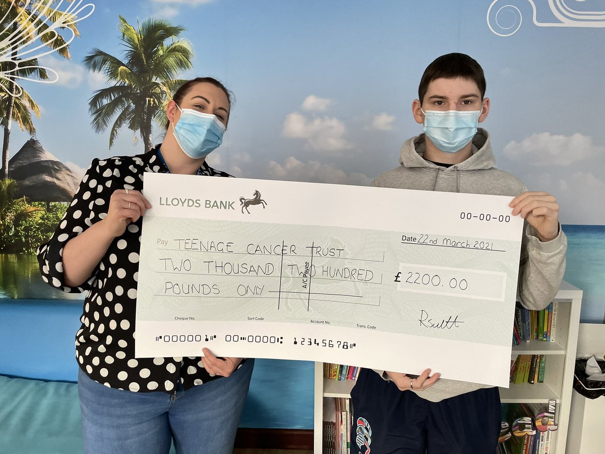 HayleyScutt1's tweet photo. £6600 raised for charity delivered today and great scan results means his central line can come out!
Today is a great day!!
This boy can!!
#cancersurvivor 
@CLIC_Sargent 
@TeenageCancer 
@PiamBrownWard https://t.co/gUuTeJgom0