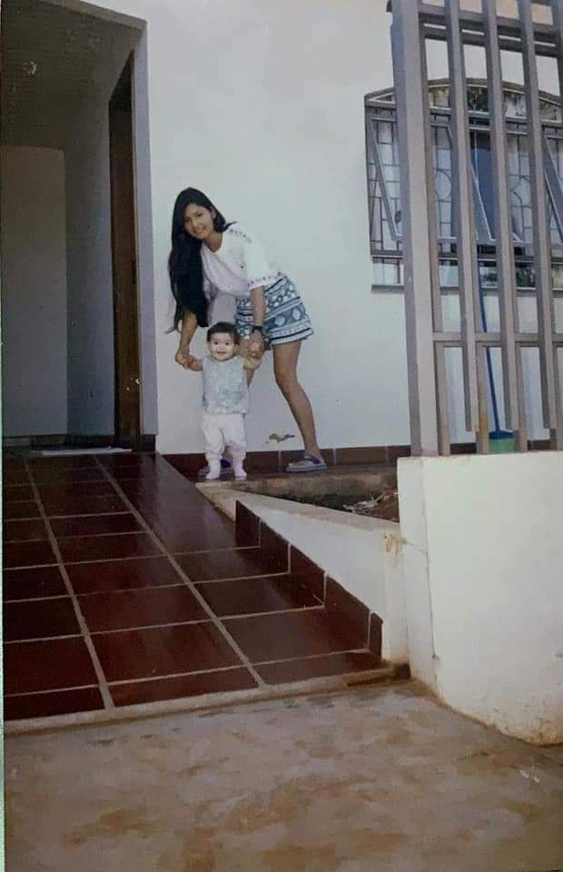 Raaschhh's tweet photo. 22 anos que a mulher que me deu a vida se foi... Ainda dói tanto, confesso que isso nunca irá passar! Eu te amo e sempre amarei! #mãe ♥️🌹 https://t.co/DwwN3SsQDC