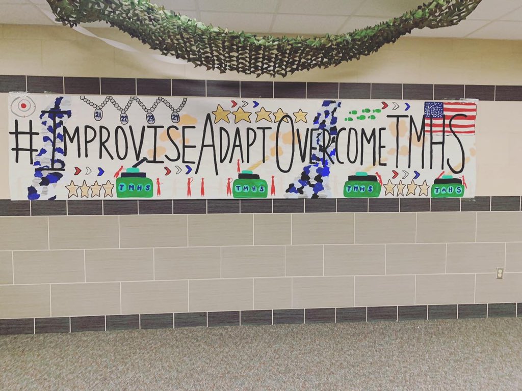 TMHSCheer2020's tweet photo. Tons of surprises in the hallways this morning! #togetherwecan #webelievetmhs #hashtagsfordays https://t.co/rbLN1o06XG