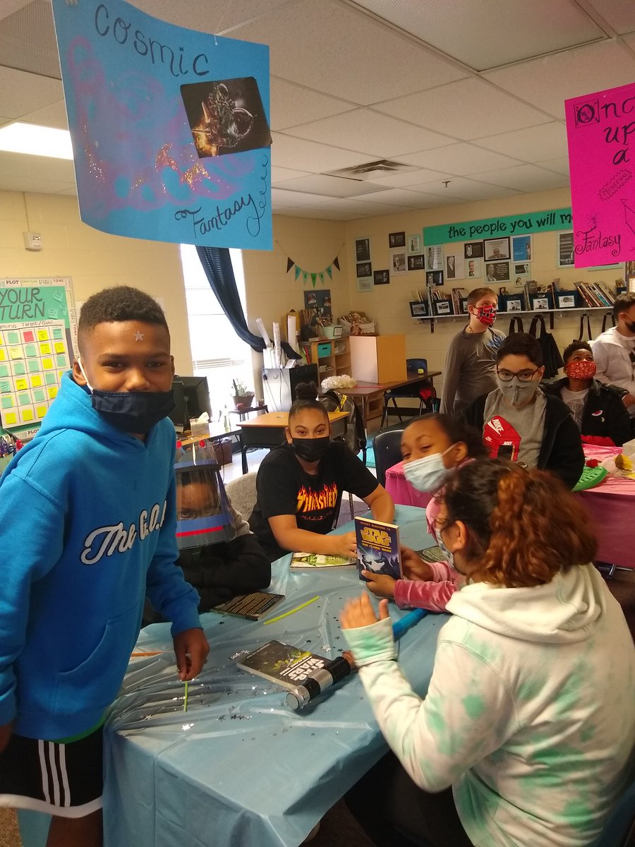 MrsCCorley's tweet photo. We are all so excited launch our fantasy book clubs!
@Kirby10Brandy
@blairhivey
@TiffanyHourigan @bakerelembears https://t.co/mfTnWig5nb
