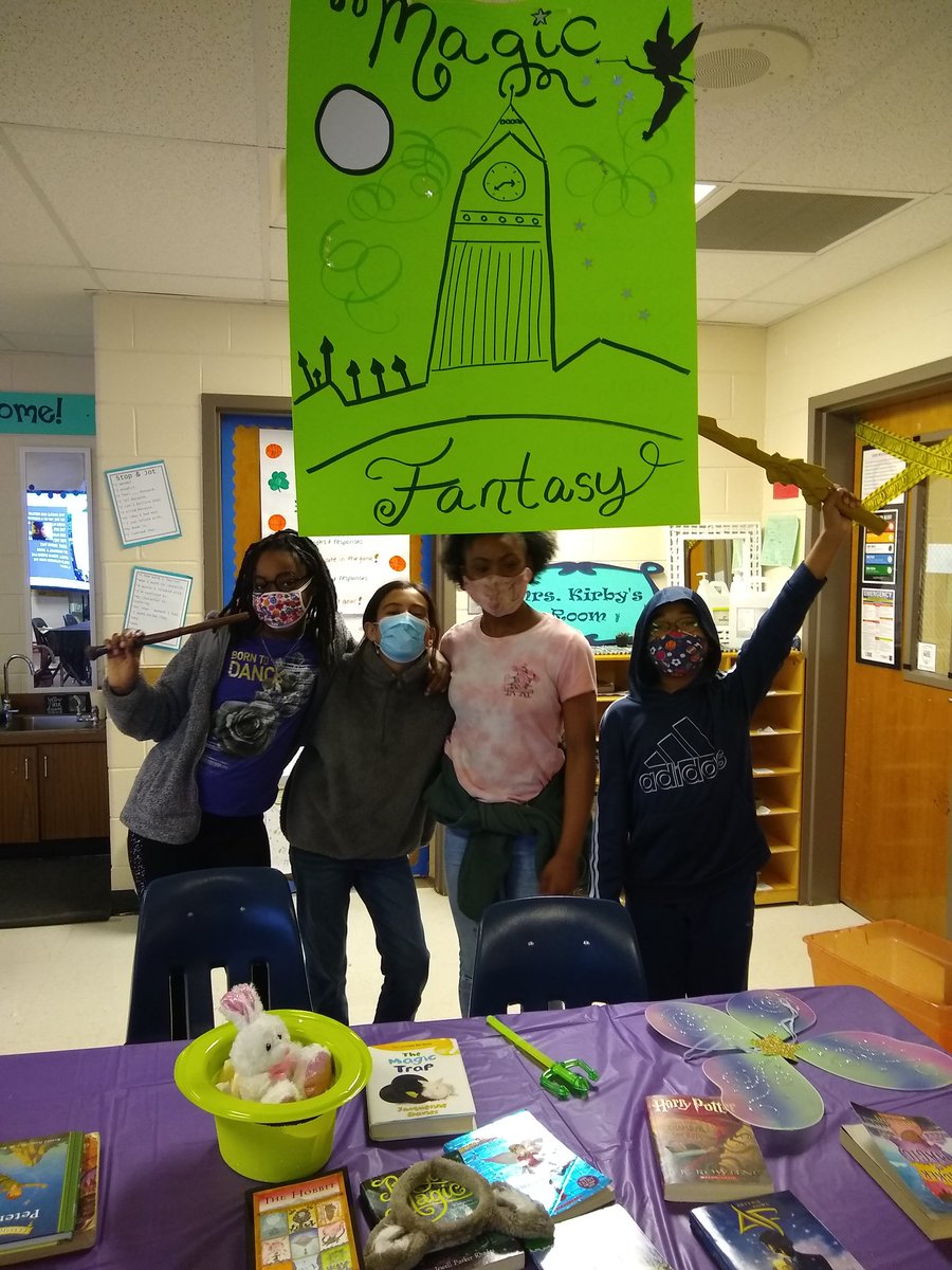 MrsCCorley's tweet photo. We are all so excited launch our fantasy book clubs!
@Kirby10Brandy
@blairhivey
@TiffanyHourigan @bakerelembears https://t.co/mfTnWig5nb