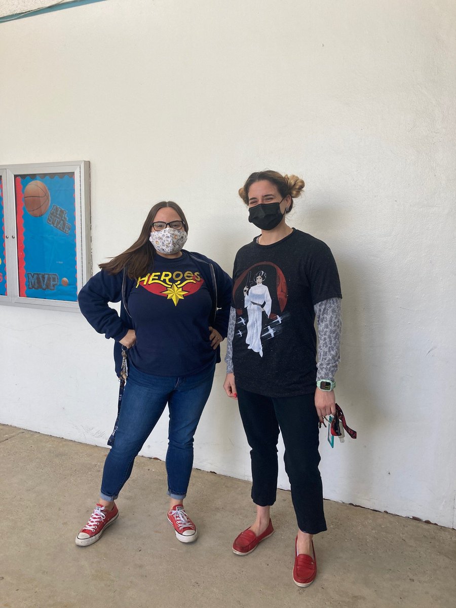 HammocksMiddle's tweet photo. Hammocks' teachers show they have spirit for Spirit Week! Ms. Diaz and Ms. Cabrera celebrate Heroes and Villains Day! Ms. Diaz is representing Captain Marvel. Ms. Cabrera is representing Princess Leia. #Girl power! @dpvils @MDCPSSouth @MDCPS_MSR https://t.co/mVwuNxD2s7
