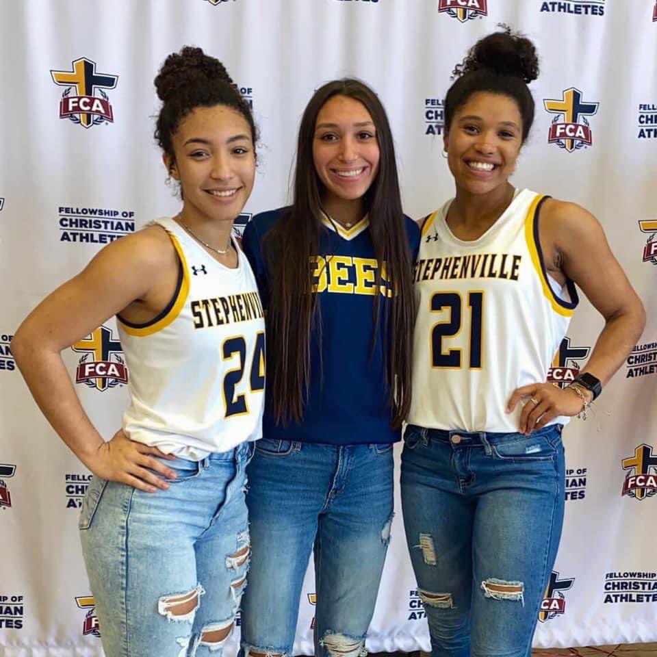 HoneybeesBB's tweet photo. Congratulations to Jade Wilson and @alee_mcclendon on being selected to play in the FCA All-Star game for the North team in basketball and Katie McIrvin for being selected to play for the North softball team! 🏀 🥎 🐝 
#WEOVERme https://t.co/Bo4zdmfKPu