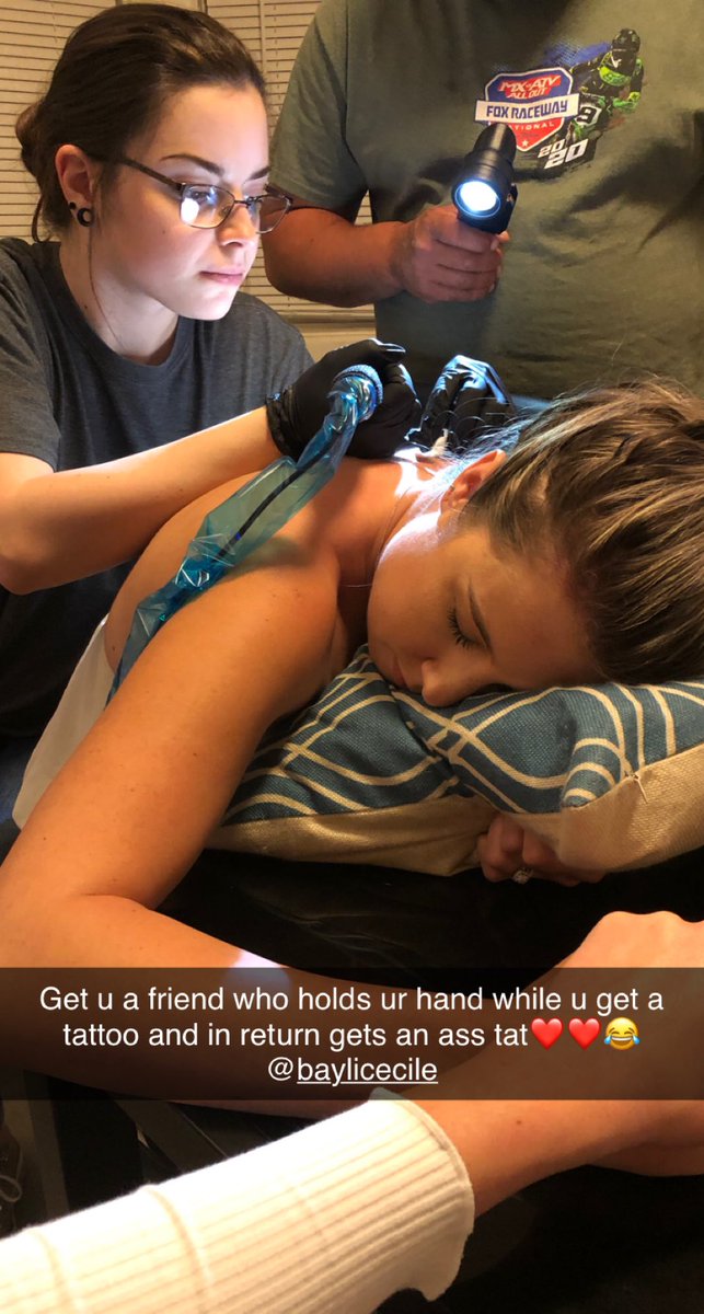 thecierracox's tweet photo. The photo caption says it all🤣 https://t.co/Vr2QLUmoyC